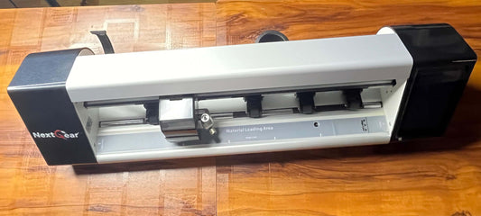 PLOTTER / MOBILE SKIN AND TEMPERED GLASS CUTTER 16 INCHES - NextGear